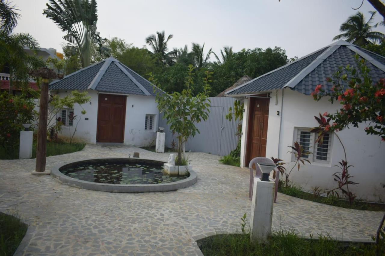 Le Epic Resort Virampattinam Екстер'єр фото