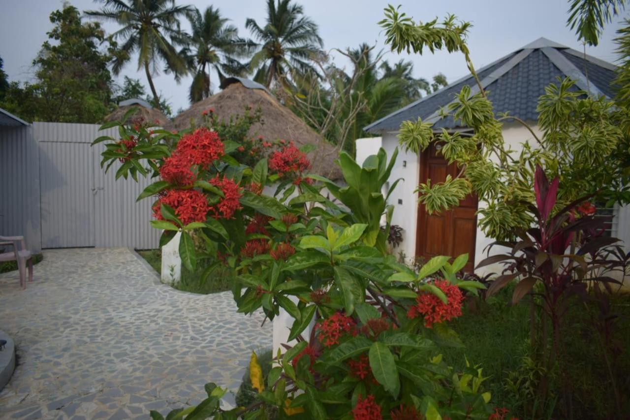 Le Epic Resort Virampattinam Екстер'єр фото